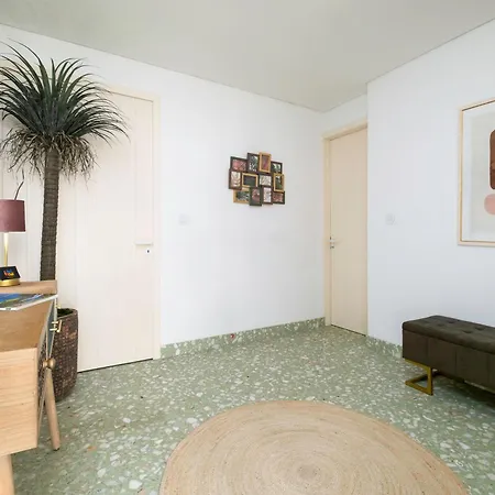 Ocean View Retreat 2 - Sea View With Jacuzzi